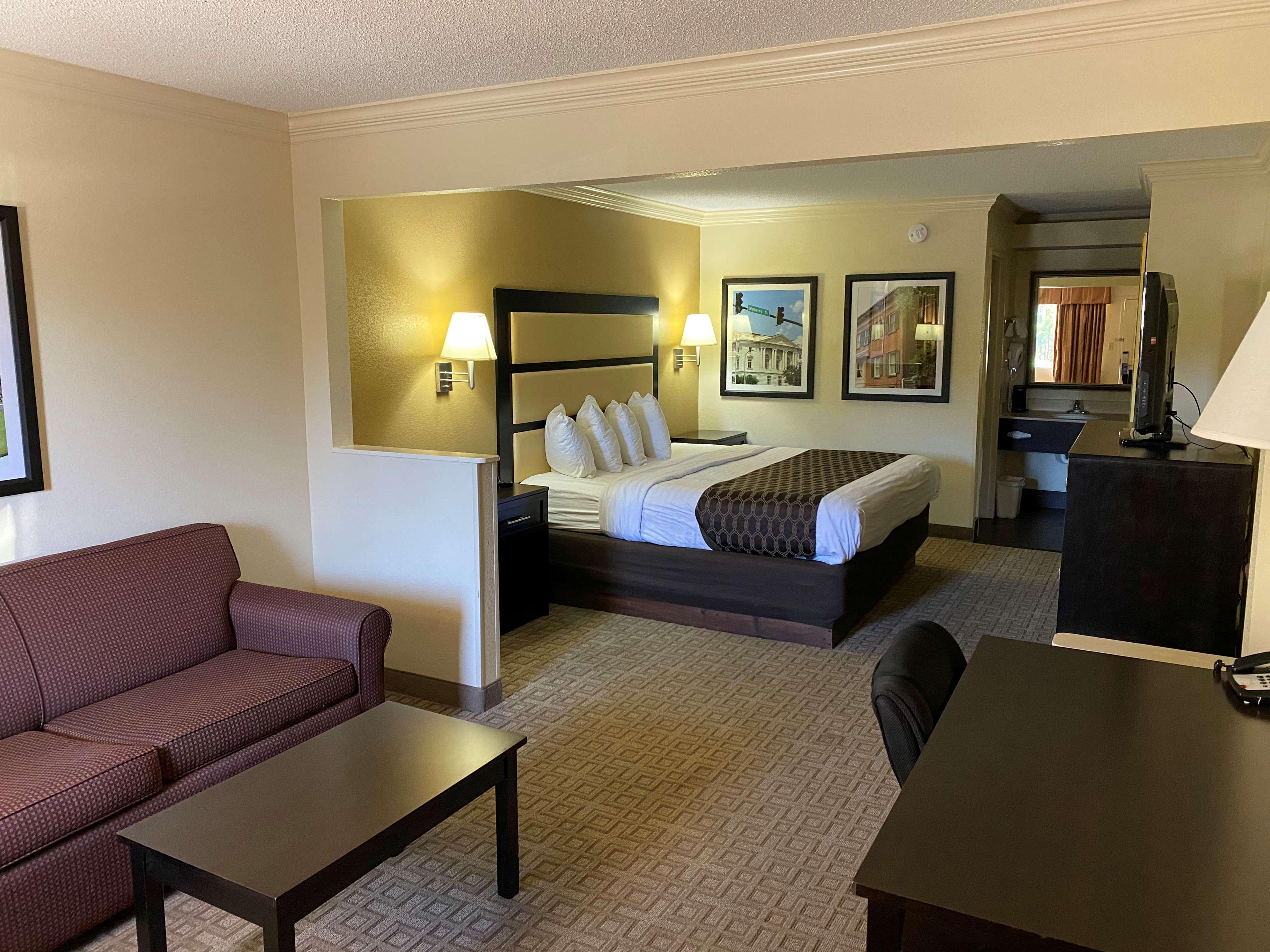 Best Western Inn & Suites Байрон Экстерьер фото
